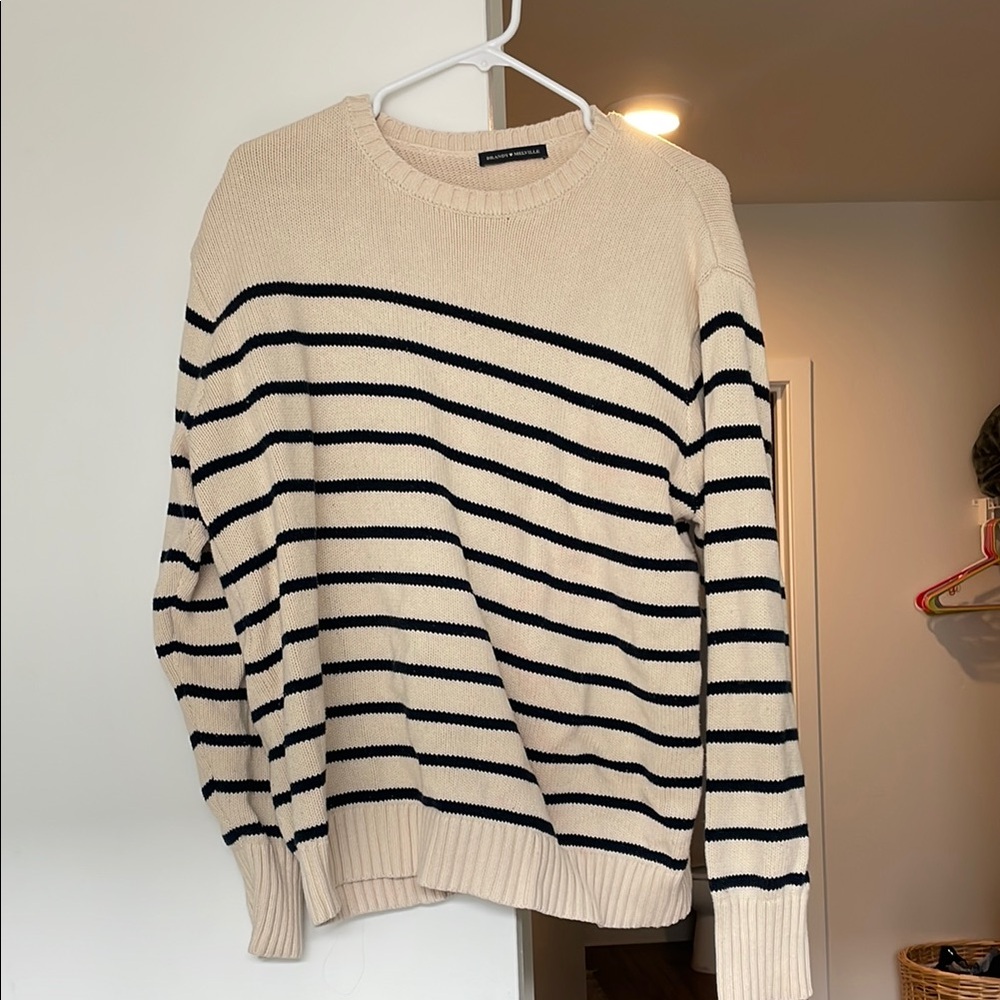 Brandy Melville Sweater